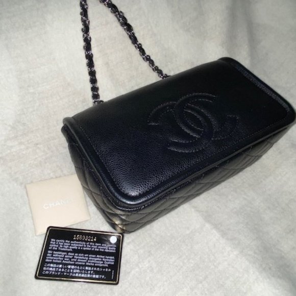 Chanel Flap Bag Caviar/Grained Calfskin Silver Hardware - Picture 9 of 15